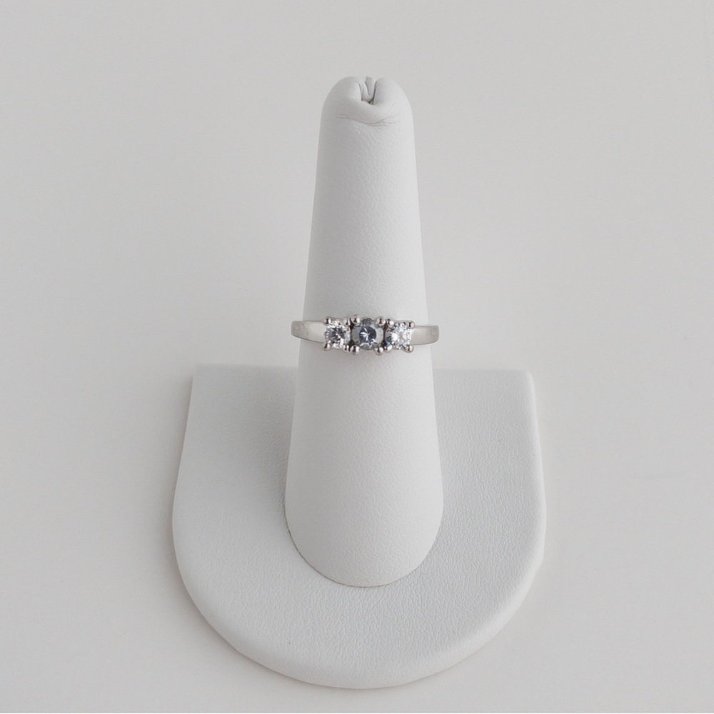 Trinity 3 Stone CZ Ring Band Round Clear Cubic Zirconia Silver Tone Size 7.25